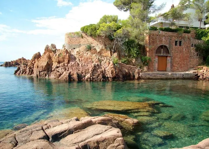 Air Conditioned 270m From * Saint-Raphael (Var)